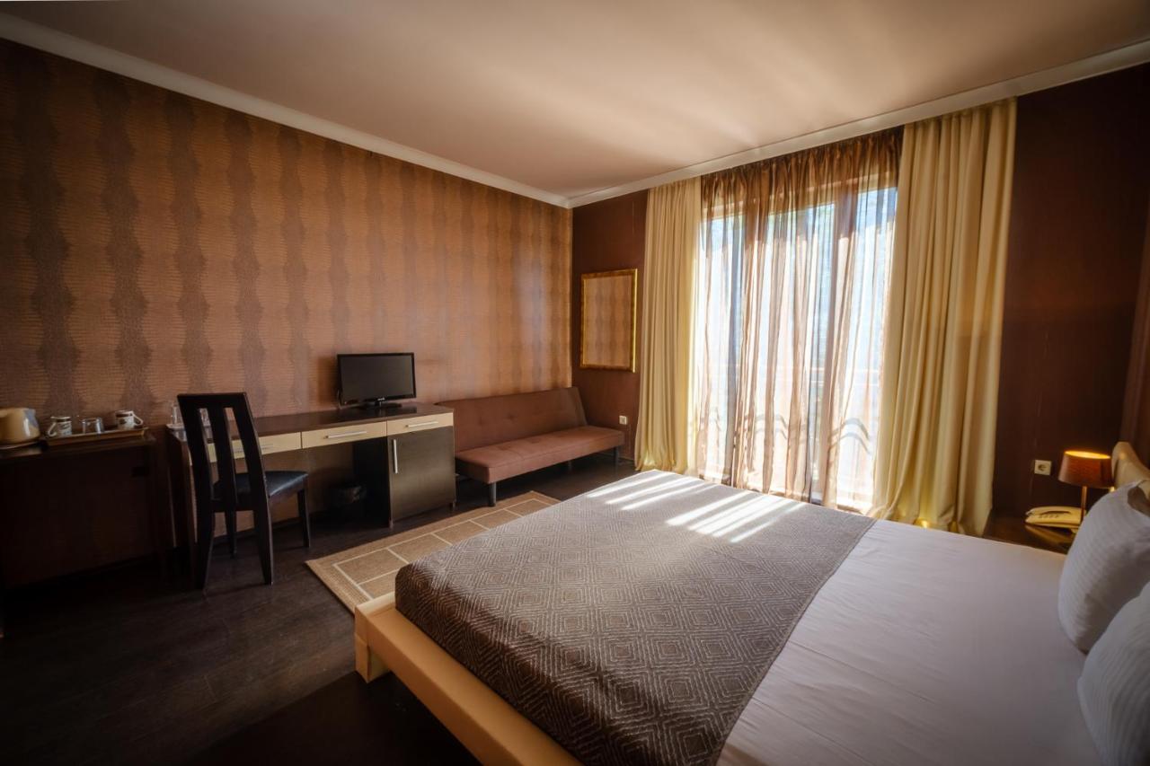 Family Hotel Classic Varna Eksteriør billede